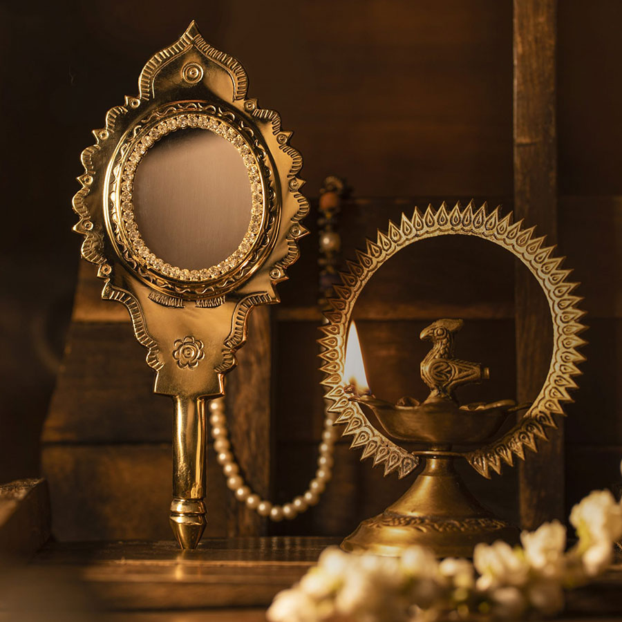 Aranmula Mirror